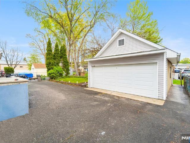 House for sale in Little Ferry, New Jersey