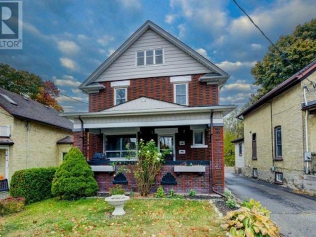Property for sale in Cherry Hill, Kitchener