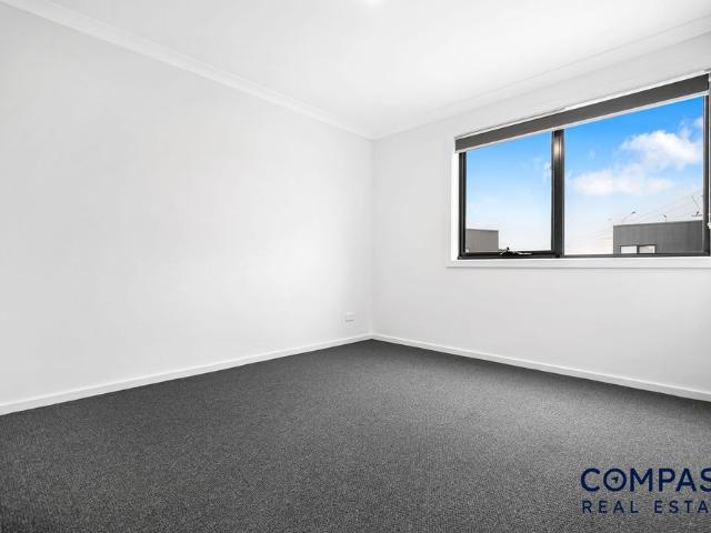 Townhouse for rent in Camerons Creek, Victoria