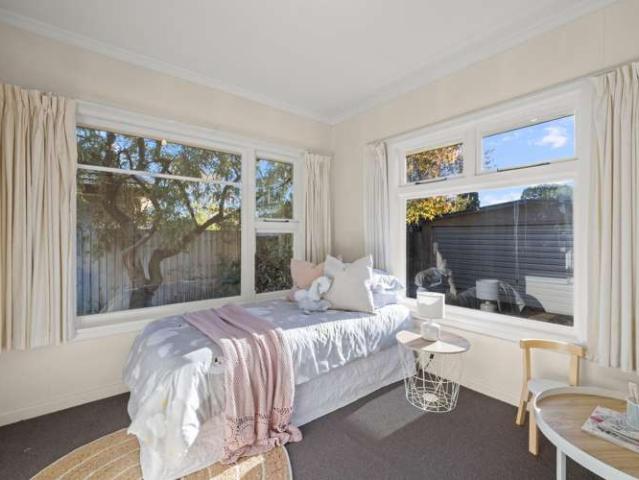 House for sale in Chaslands, Canterbury