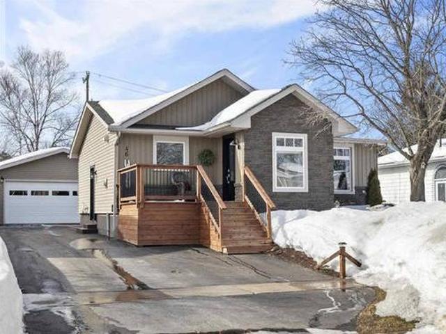 House for sale in Sault Sainte Marie, Ontario