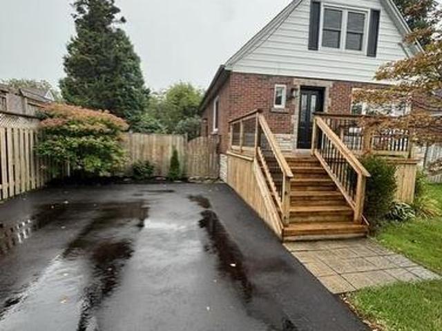 House for rent in Ancaster, Ontario