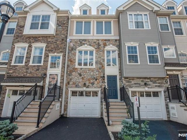 Condo for sale in Passaic, New Jersey