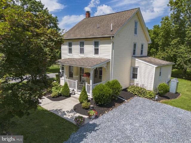 House for sale in Cochranville