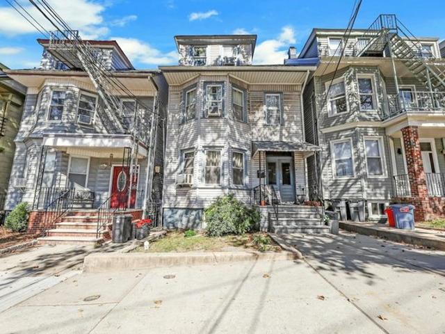 House for sale in Hudson, New Jersey