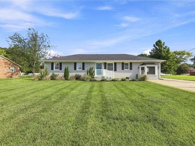 House for sale in Windsor, Isle of Wight County