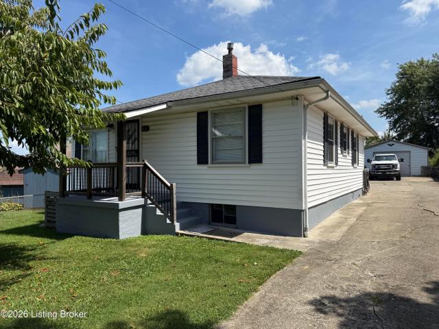 House for sale in Eminence, Henry County