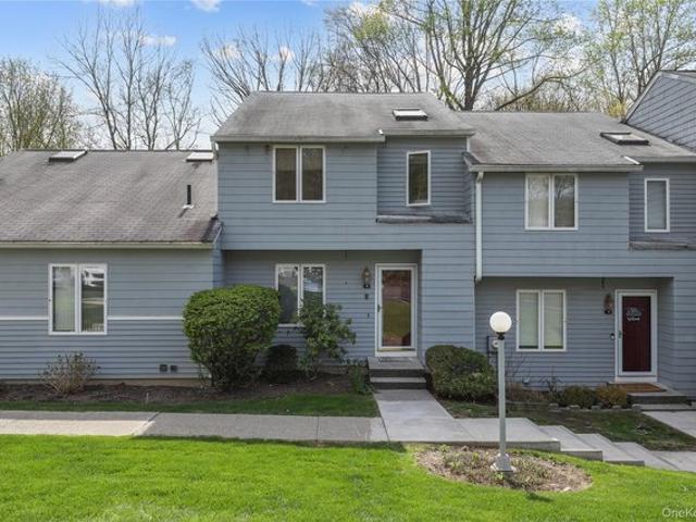 House for sale in Baldwin Place, New York