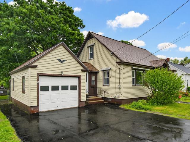 House for sale in New Hampshire