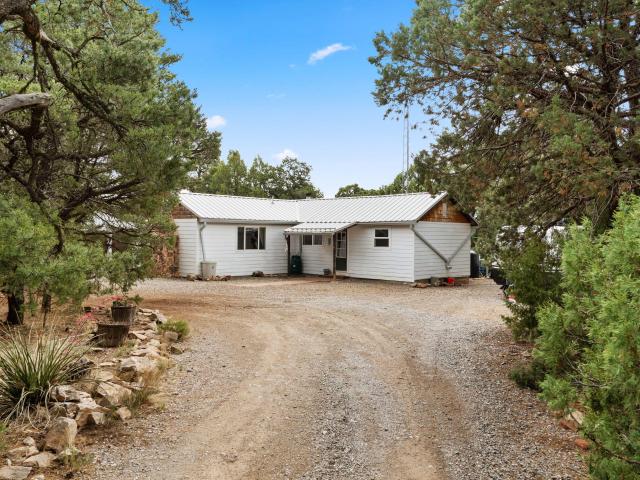 House for sale in Edgewood, New Mexico