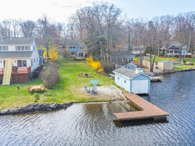 House for sale in Augusta, New Jersey