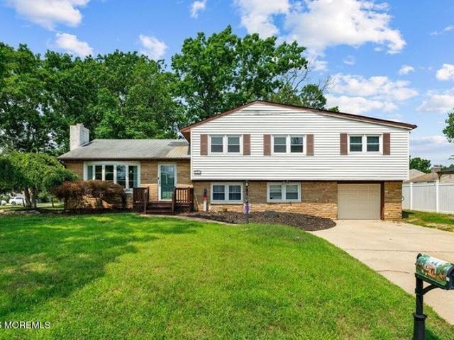 House for sale in Parkway Manor, Toms River