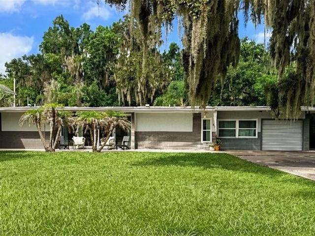 House for sale in Yalaha, Lake County