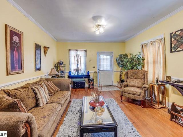 House for sale in Clinton, South Carolina