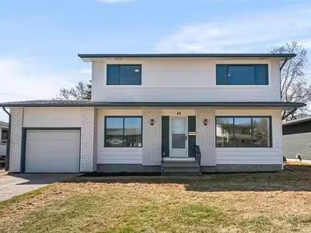 House for sale in East St. Paul, Manitoba