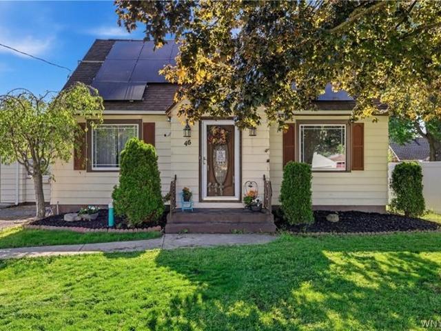 House for sale in Niagara, New York