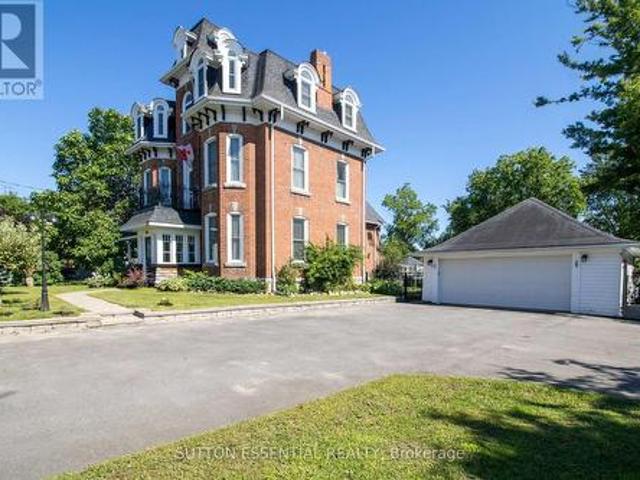 House for sale in Front Of Yonge, Ontario