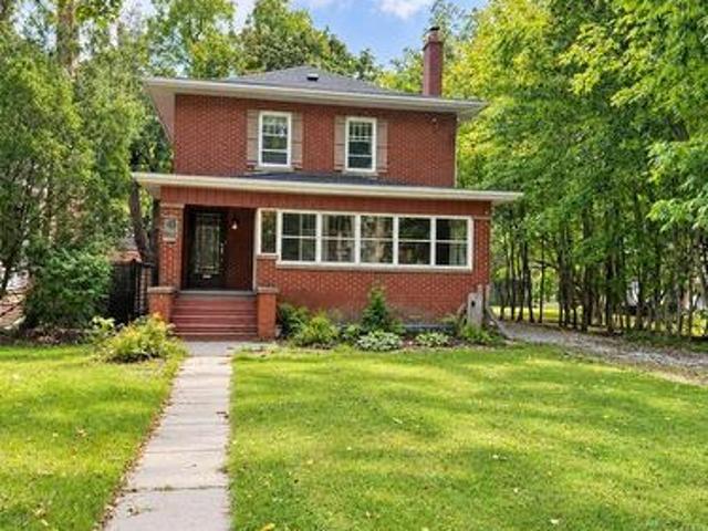 House for sale in St. Thomas, Southwestern Ontario