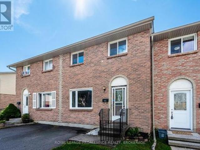 Townhouse for sale in Kingston, Ontario