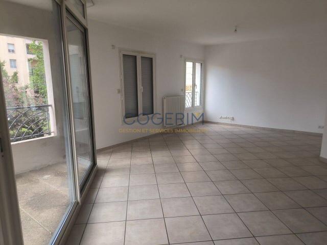 Appartement location à Le Grillet, Porte des Pierres Dorées