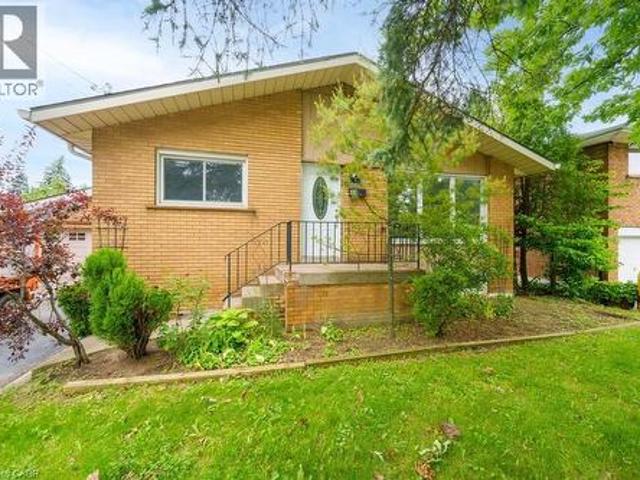 House for sale in Ancaster, Ontario