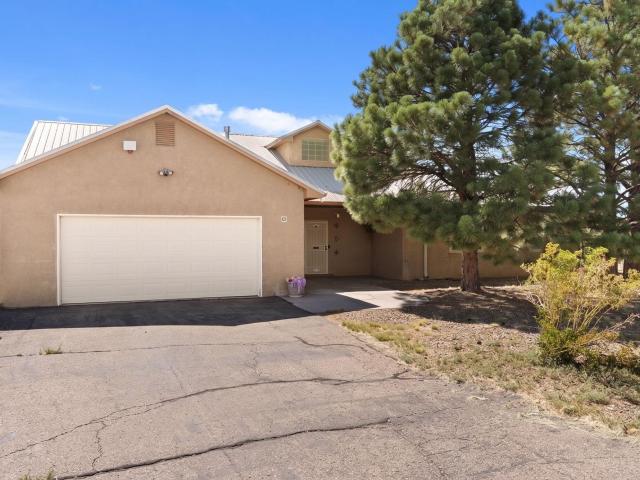 House for sale in Edgewood, New Mexico