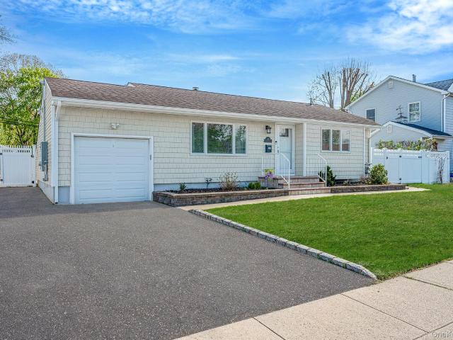 Property for sale in Huntington, New York