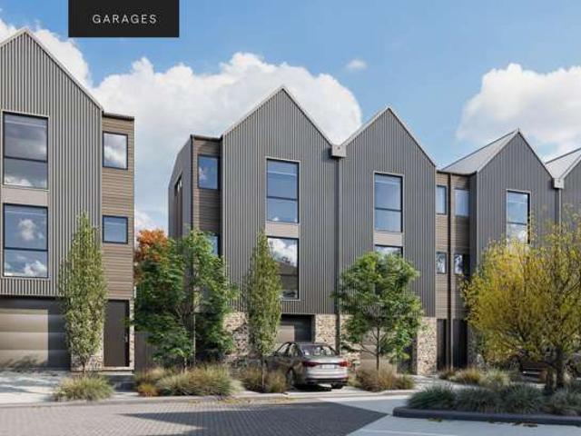 Townhouse for sale in Otakou