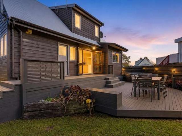 House for sale in Manurewa, Oroua County