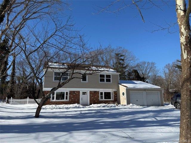 House for sale in Centereach, New York