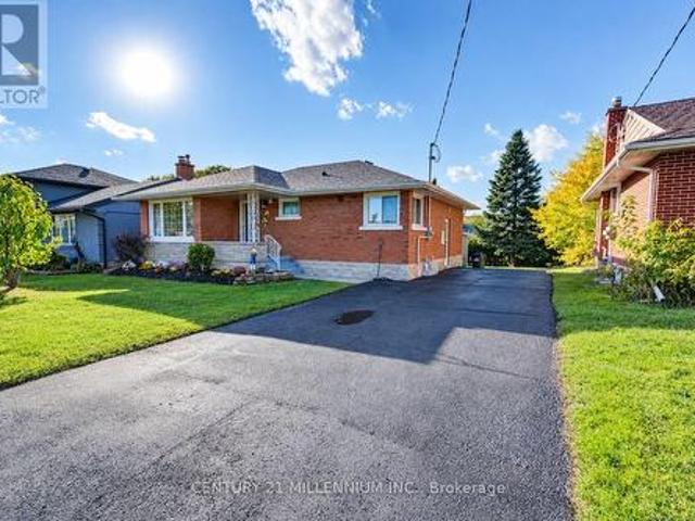 Property for sale in Vanier, Kitchener