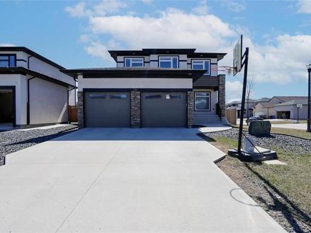 House for sale in East St. Paul, Manitoba