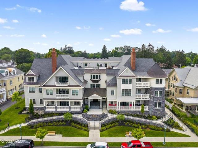 Condo for sale in Saratoga, New York