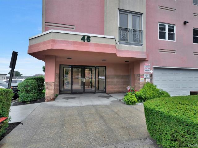 Condo for sale in New Rochelle, New York