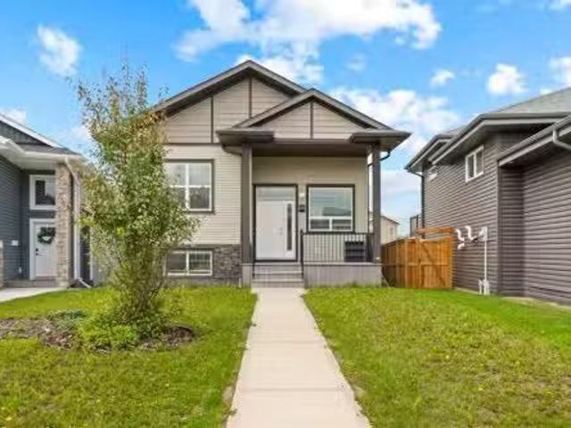 House for sale in Alberta