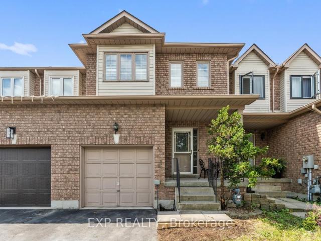 Townhouse for sale in Woburn, Ontario