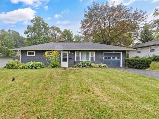 House for sale in Jamesville, New York