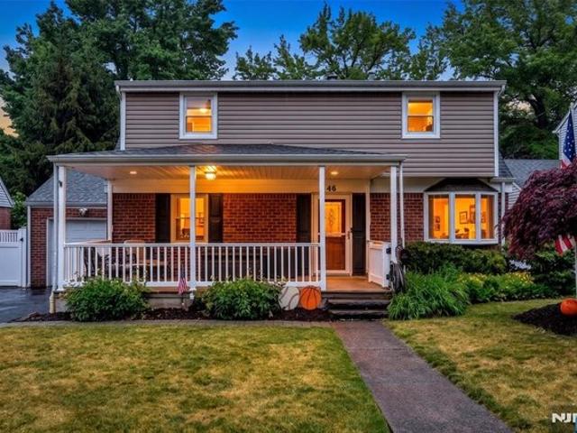 House for sale in Dumont, New Jersey