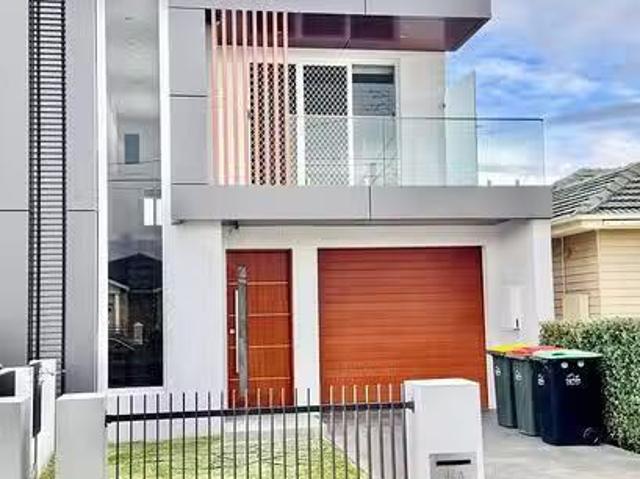 House for rent in Canley Heights, New South Wales