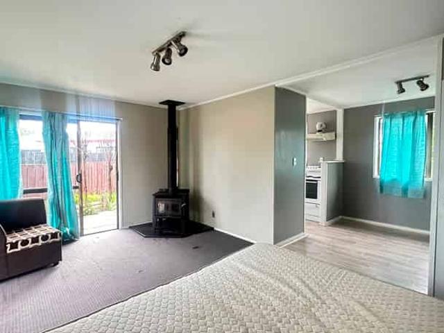 House for rent in Manurewa, Oroua County