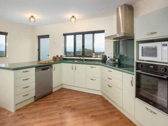 House for sale in Auckland, Oroua County