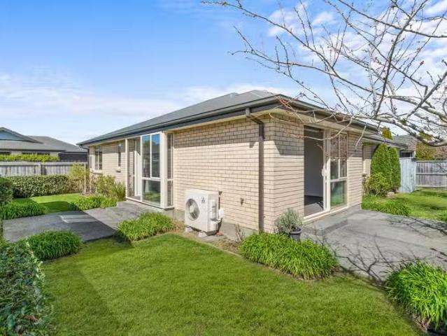 House for sale in Linwood, Linwood-Central-Heathcote Community