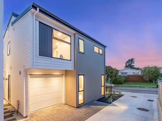 Apartment for sale in Howick, Oroua County