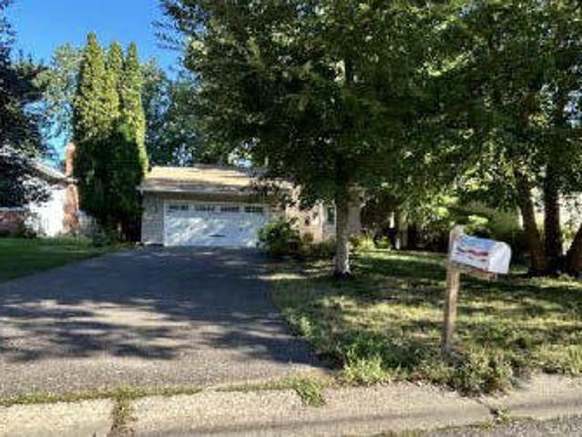 House for sale in Oakdale, Washington County