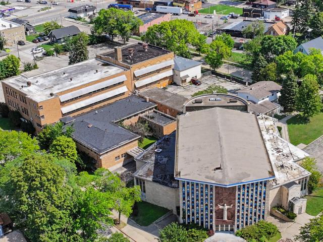 Commercial for sale in Milwaukee, Wisconsin