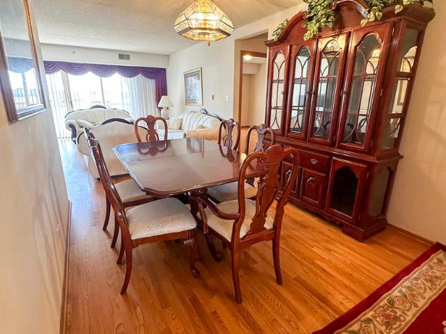 Condo for sale in Harwood Heights, Illinois