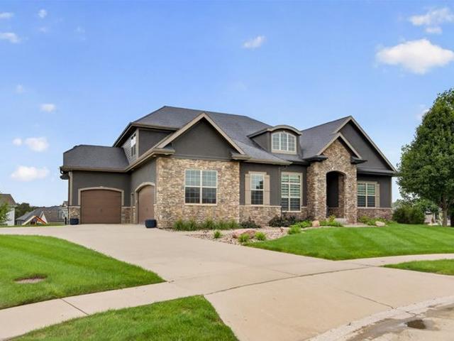 House for sale in Urbandale, Iowa