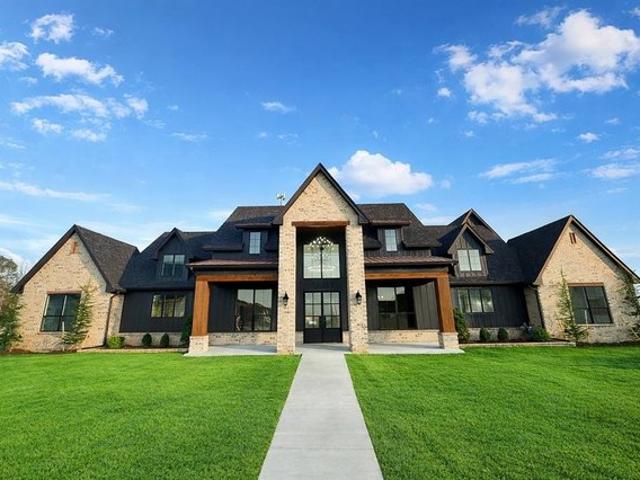 House for sale in Moore, Cleveland County