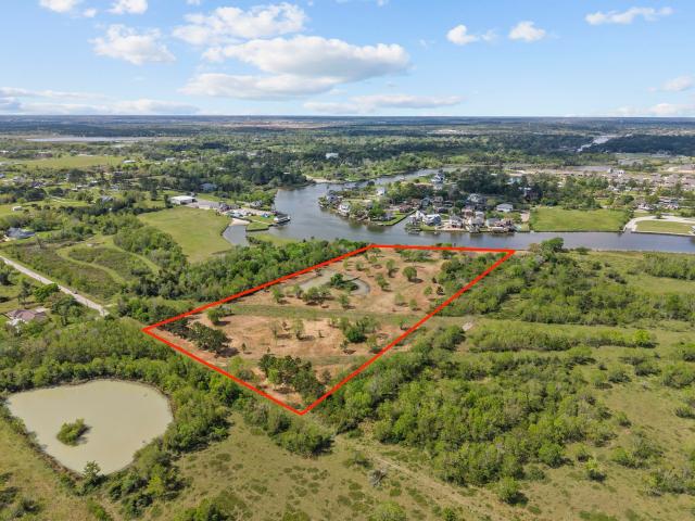 Land for sale in Dickinson, Texas
