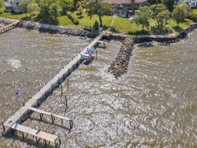 House for sale in Shady Side, Maryland